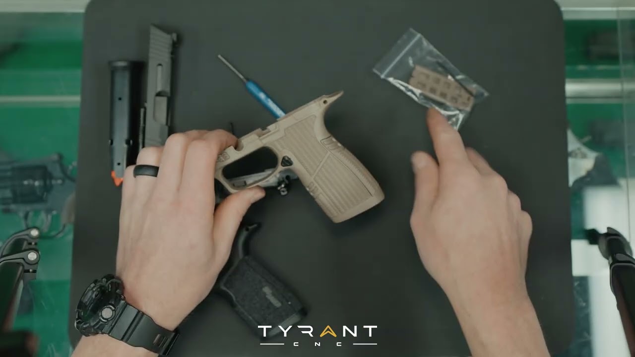 Как установить рукоятку Tyrant CNC xmacro на пистолет Sig Sauer P365 | Пошаговая инструкция.