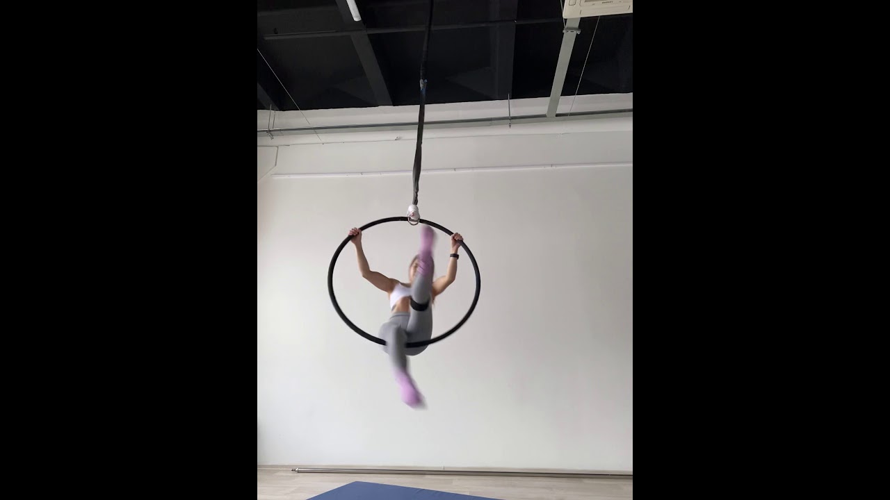 Aerial hoop combo intermediate | Ta-ku feat. Wafia - American girl | instagram @asa_reze