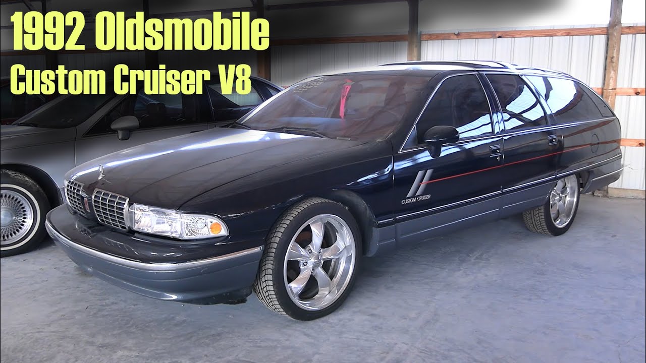 1992 Oldsmobile Custom Cruiser Wagon V8 at Country Classic Cars