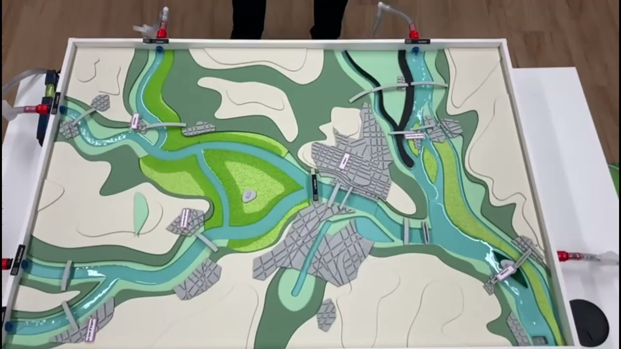 La maquette en eau des Basses vallées angevines et de la Loire