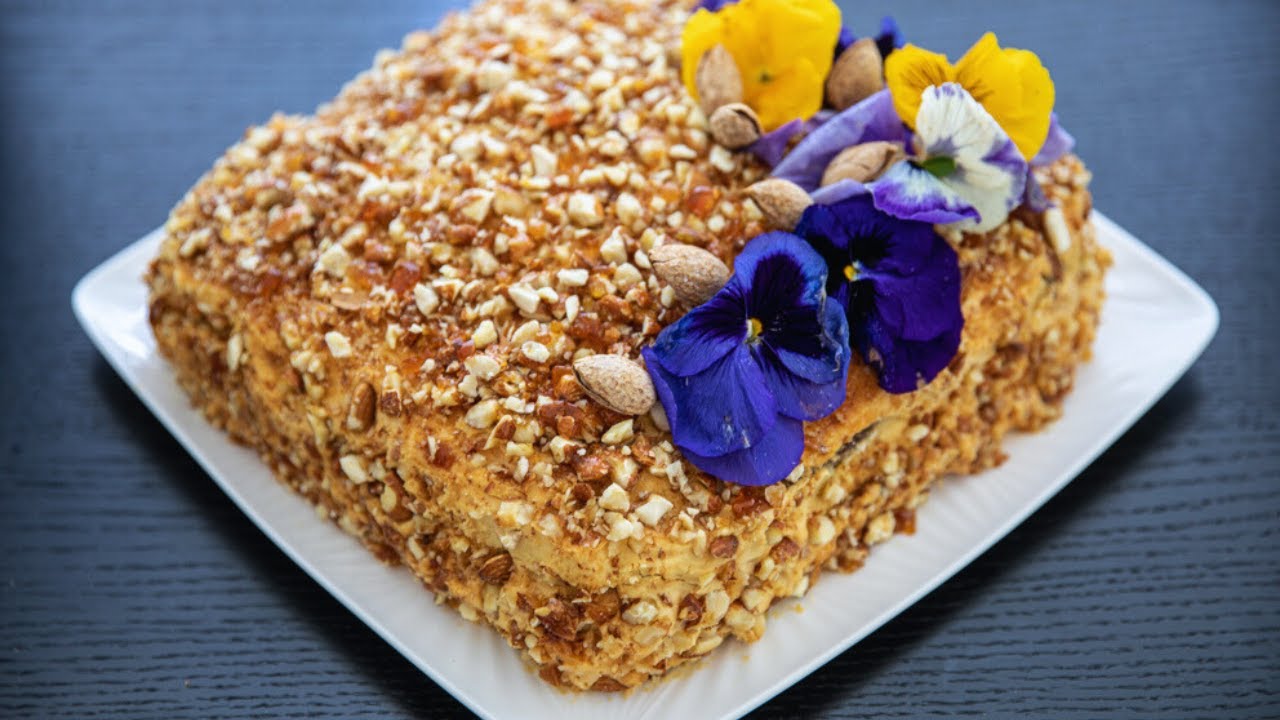Impress Your Friends: Show Off with an Easy Coffee Cake that Looks Like You Spent Hours Making It!