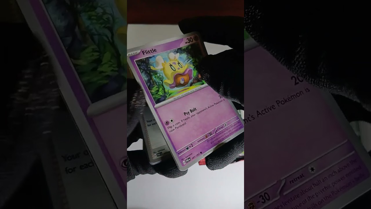 Tercer sobre en una booster de Paldea Fates ...