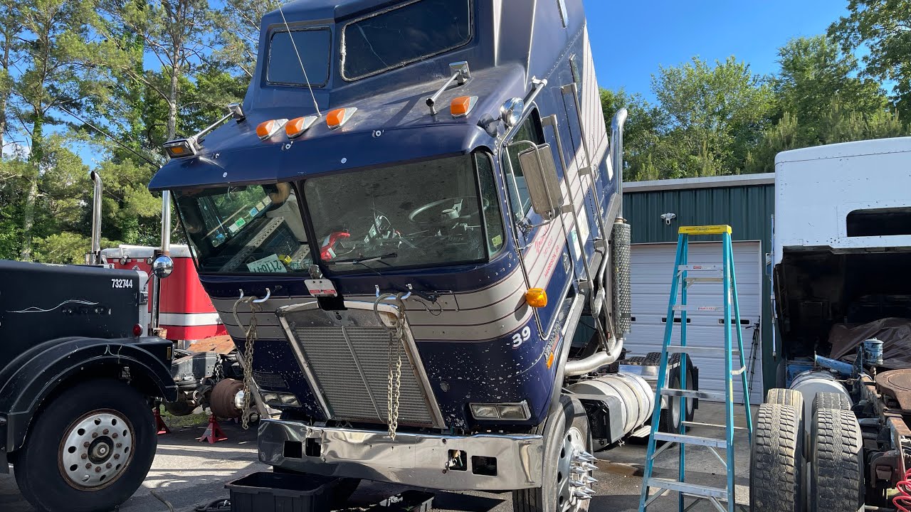 Kenworth Cabover 