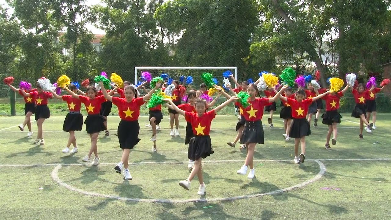 KUN ĐƯỜNG ĐẾN KHUNG THÀNH - LIÊN ĐỘI TIỂU HỌC SỐ 2 VINH THANH    HUYỆN PHÚ VANG -TỈNH THỪA THIÊN HUẾ