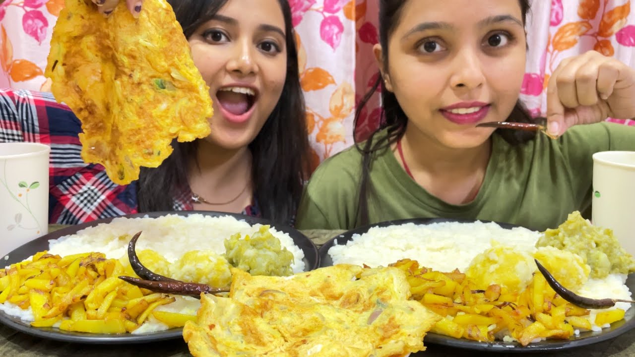 Fena Vat+Dal Seddho+Aloo Bhaja+Omelette Eating Challenge | Big Bites Eating