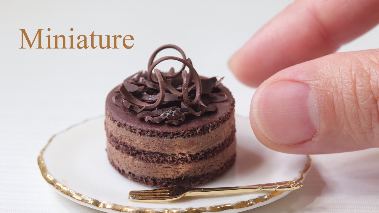 樹脂粘土とLEDレジンでチョコレートケーキとミントティーのミニチュア作りました。Make chocolate cake&mint tea miniature with clay and resin