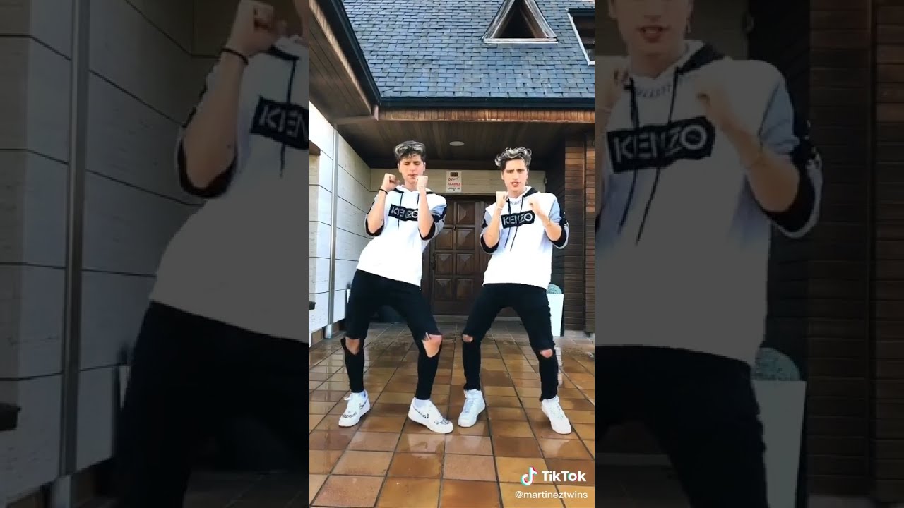 Martinez Twins dance to their first song (2)