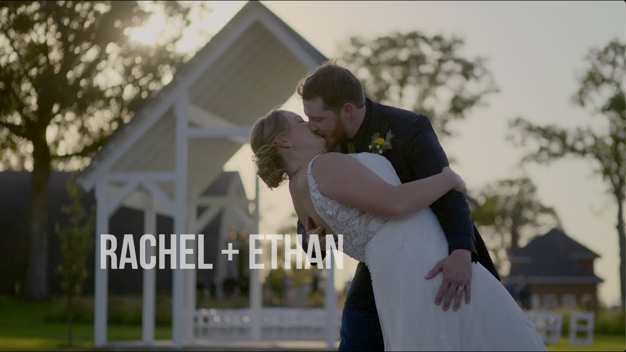 Ethan + Rachel | Country Wedding at Whispering Oaks | Demotte, Indiana