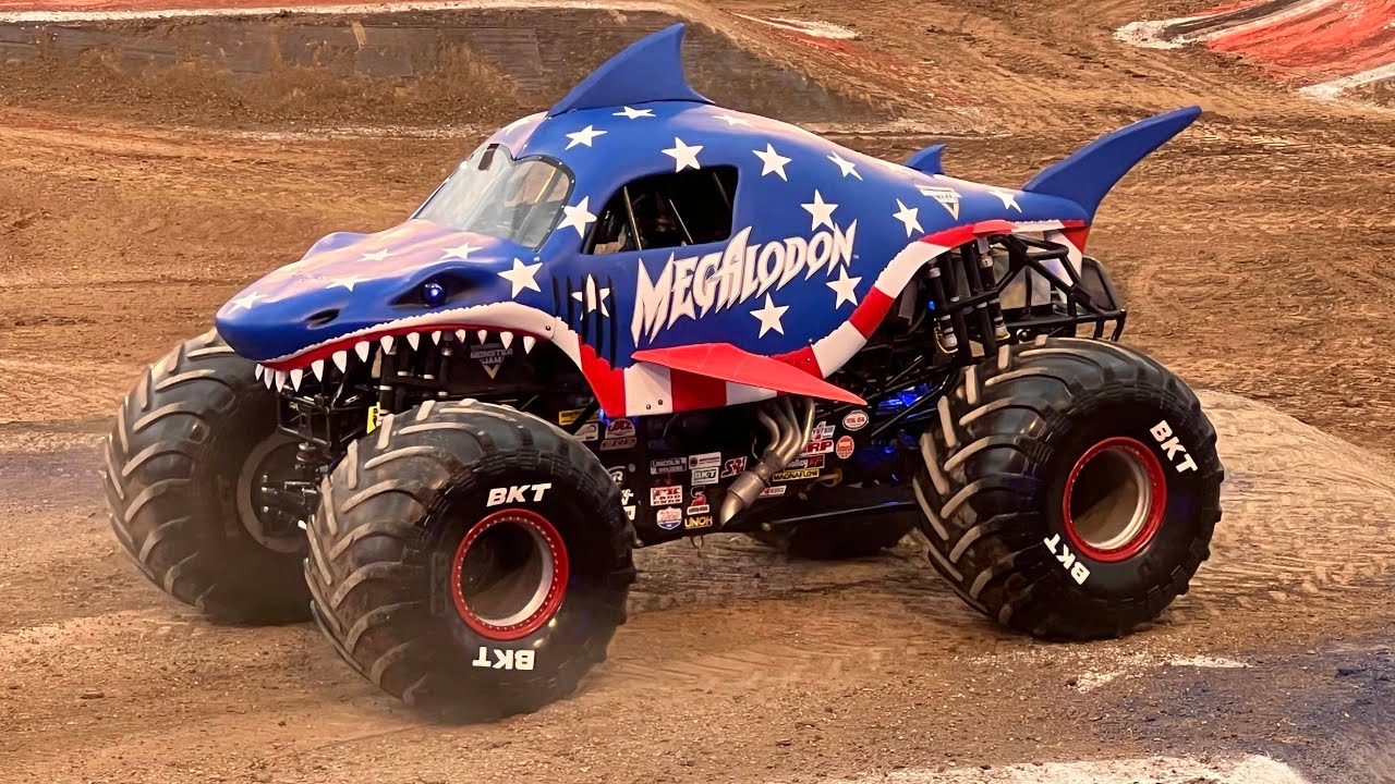 Monster battles show 7 (ramond james stadium)
