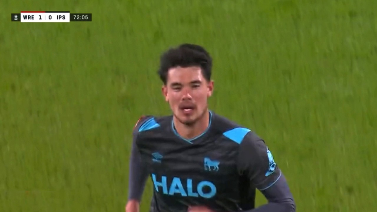 Elkan Baggott Starter di Ipswich Town - Main di Bek Kiri Lagi!!