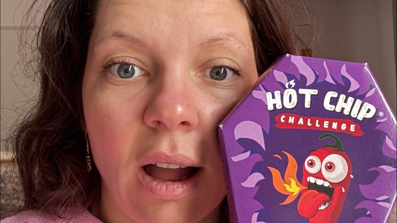 Пробую ОСТРУЮ чипсу Hot Chip Challenge🔥🔥🔥🤯 🤣 #hotchipchallenge #остраяеда #жесть 