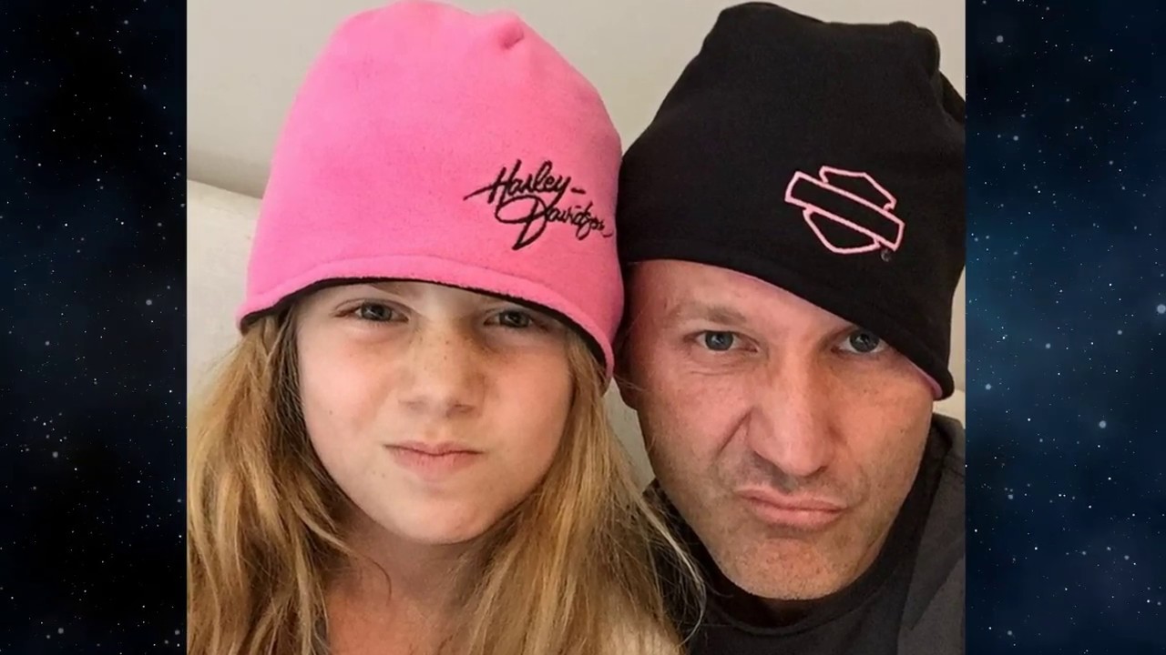 Breckin Meyer's Family (2 Brothers, 2 Daughters)