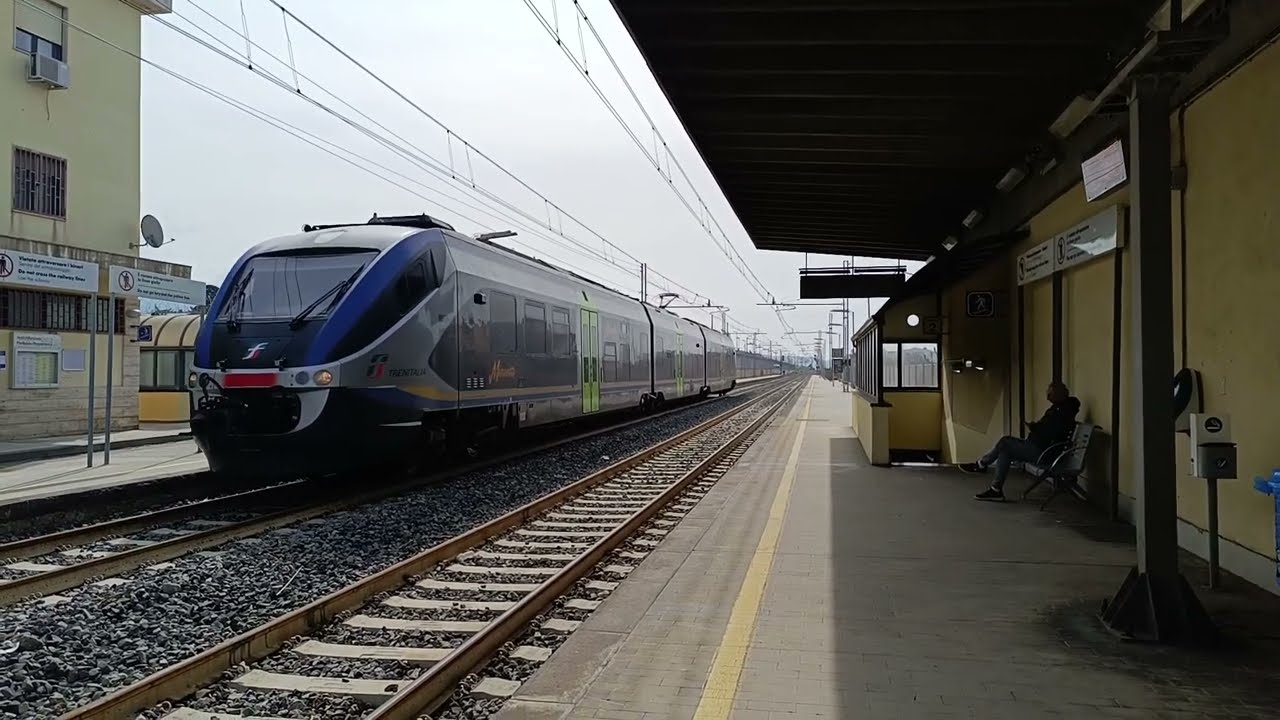 Treno Regionale Minuetto ME026 Regionale 22155 Melito di Porto Salvo -Reggio di Calabria Centrale 