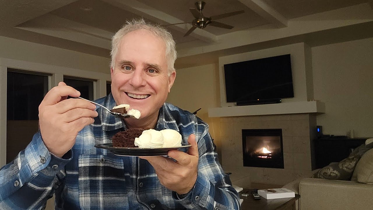 3-Hole Chocolate Cake | Childhood Recipes