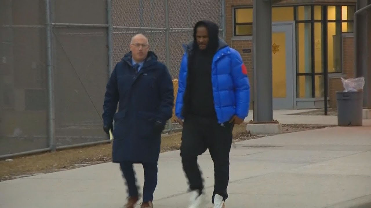 R. Kelly released from jail in Chicago after posting bail