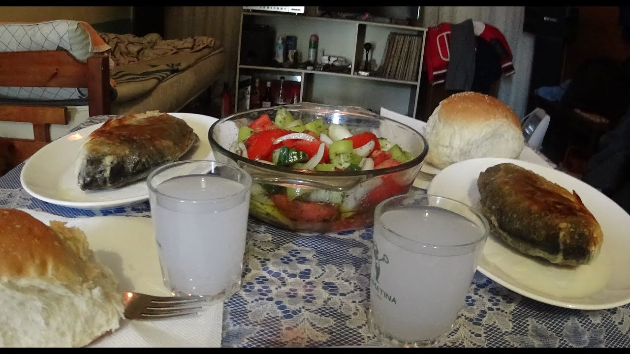ΤΟ ΧΡΙΣΤΟΥΓΕΝΝΙΑΤΙΚΟΝ!!
