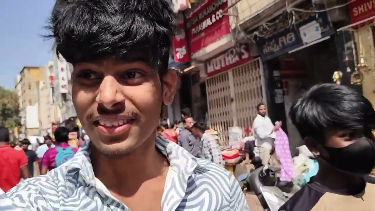 🗣️मेरा भाई और मैं दोनों घूमने गए थेसंडे बाजार💓👀#viralvideo #minivlog 