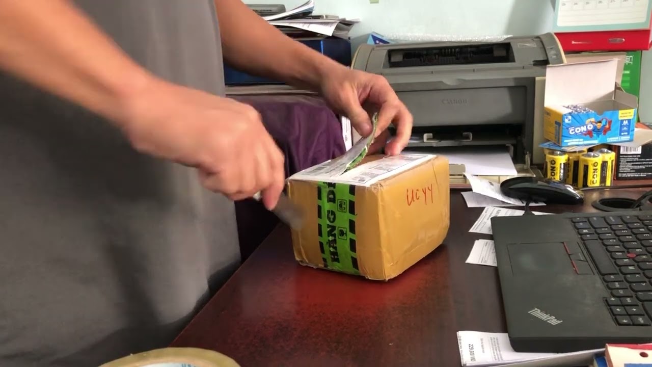 Video khui hàng trả về khách Thủ Dầu Một