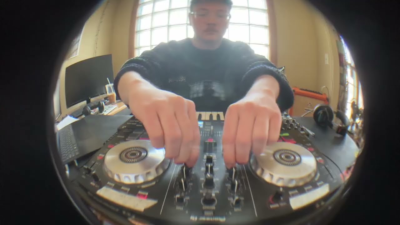 hyperpop yzhk radio 