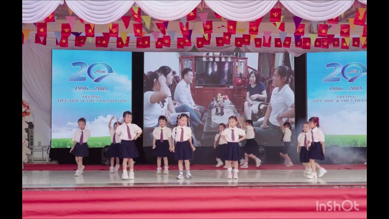 EM YÊU TRƯỜNG EM- MN HOA HƯỚNG DƯƠNG