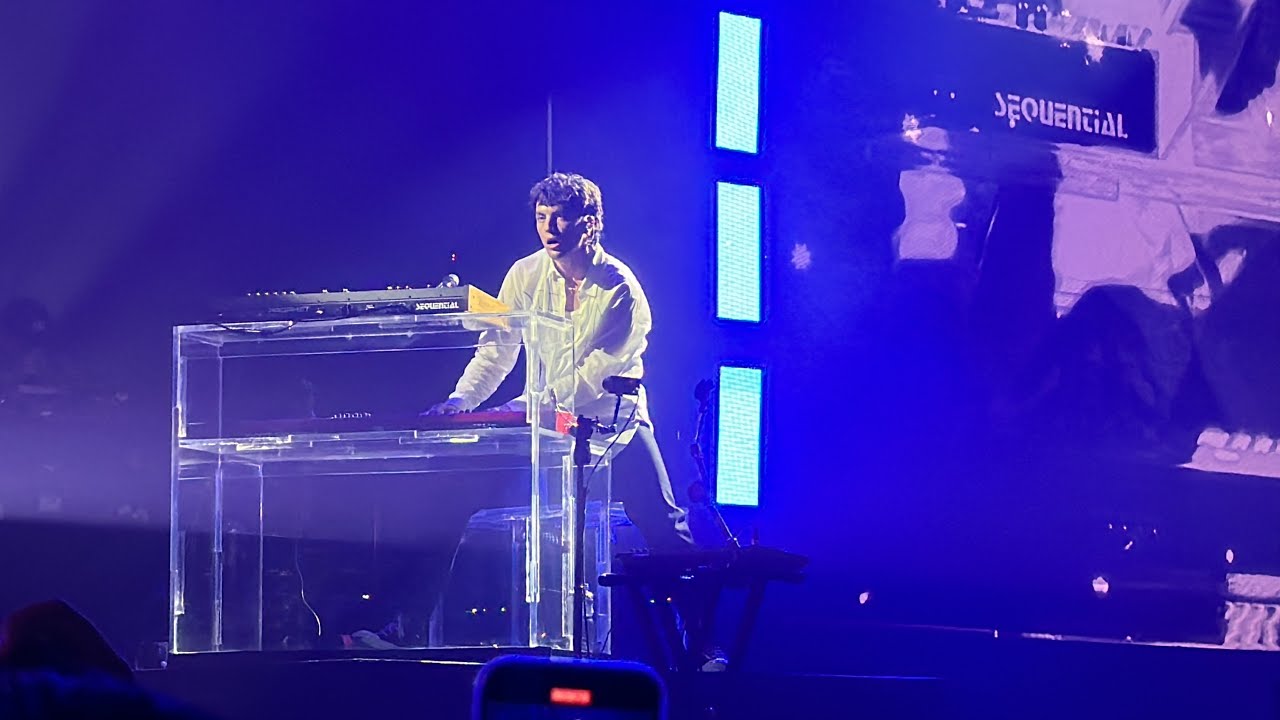 LANY - Malibu Nights (Live in Manila 2022 - Day 3)