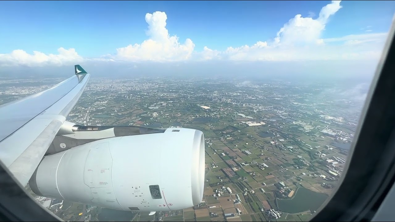 CX443 Taipei to Hongkong/Great view from a Economy class seat !