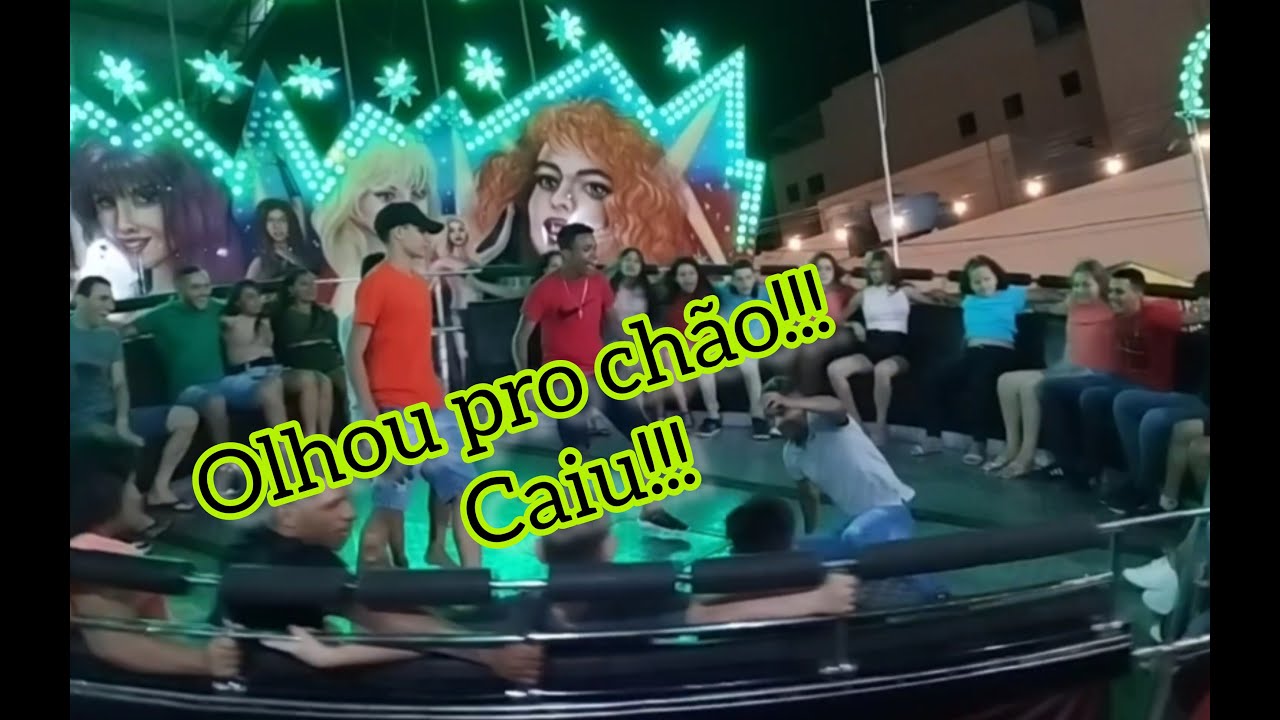 Primeira vez em pé no samba, deu errado #Parquesdediversoes #Brinquedo # # Caiunosamba