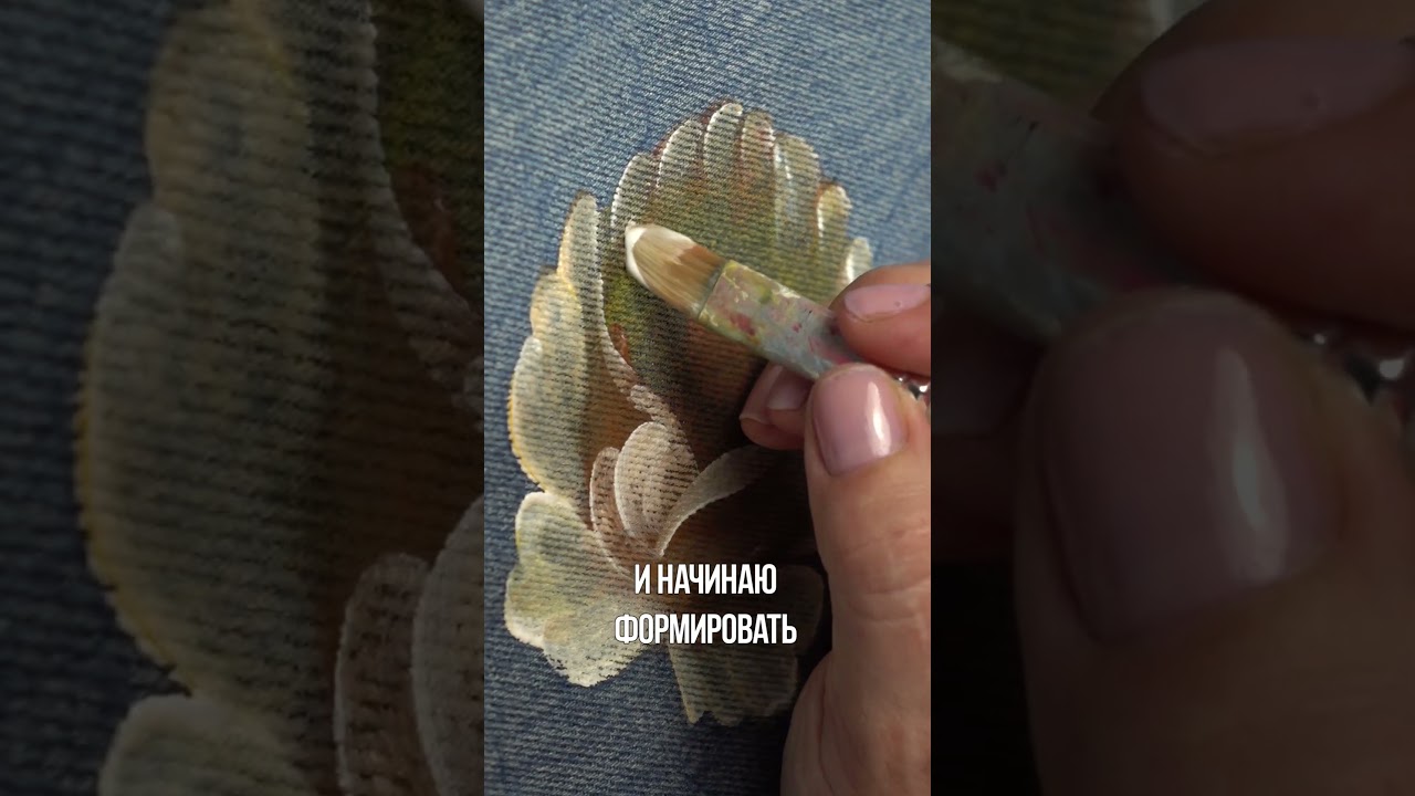 Роскошь павловопосадского платка 🌹Нежные цветы расцветают из-под кисти на рукаве джинсовой куртки!