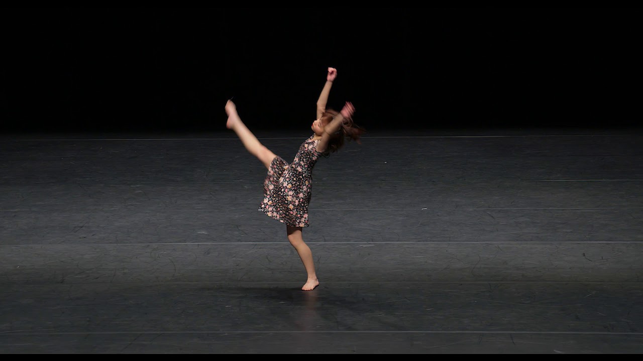 Manon Louit 15 ans et demi - concours international de Paris - danse Jazz - catégorie 3 pré-pro