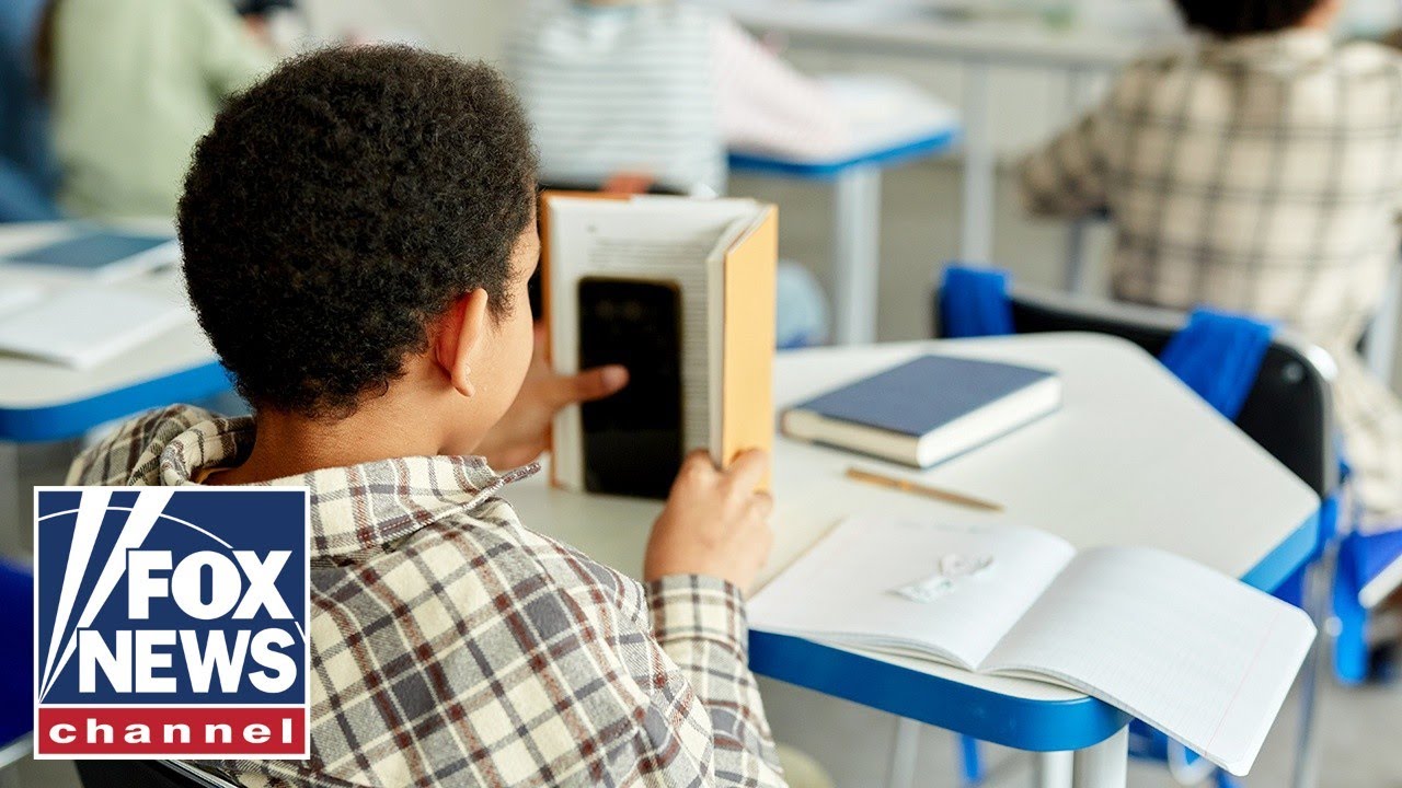 'NO CELL': Arkansas bans cell phones in schools statewide