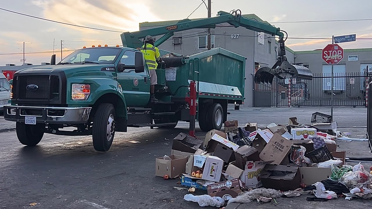 *NEW* Lightning Loader Garbage Truck: Illegal Dumping