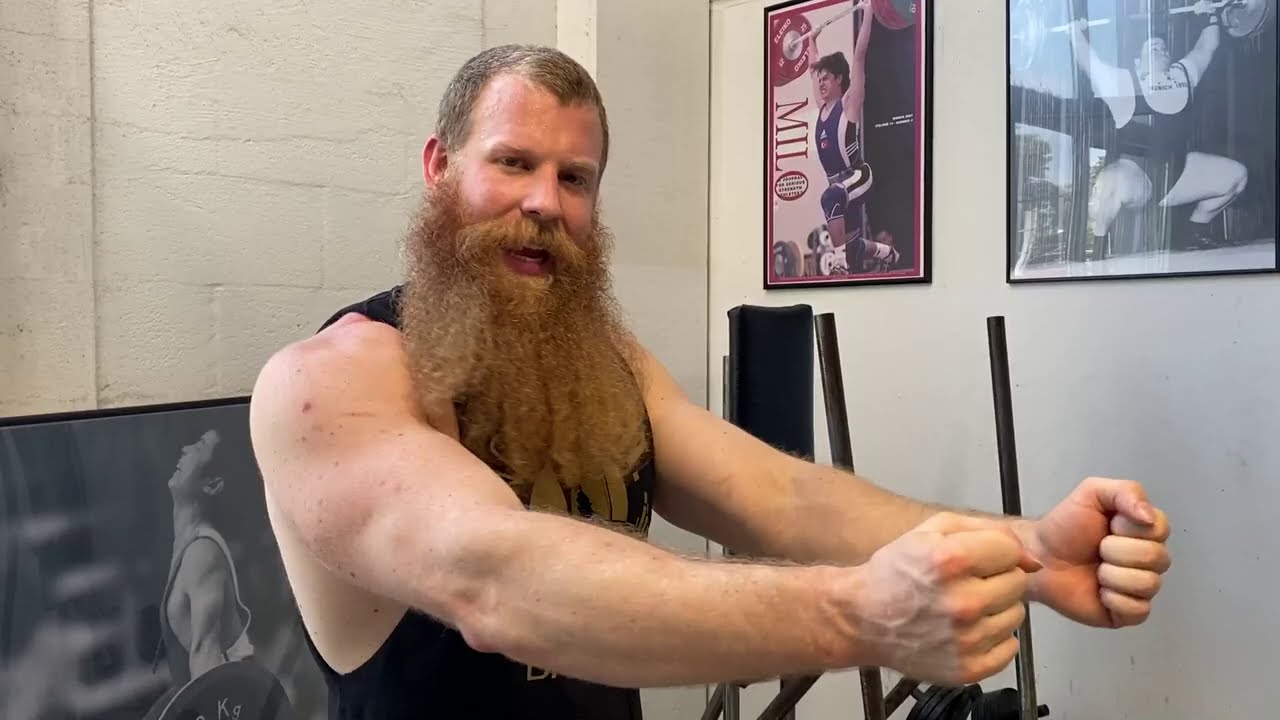 STANDING CHESTPRESS & PENDULUM CHESTPRESS - DASGYM. Wien Erklärung von Alexander Pürzel