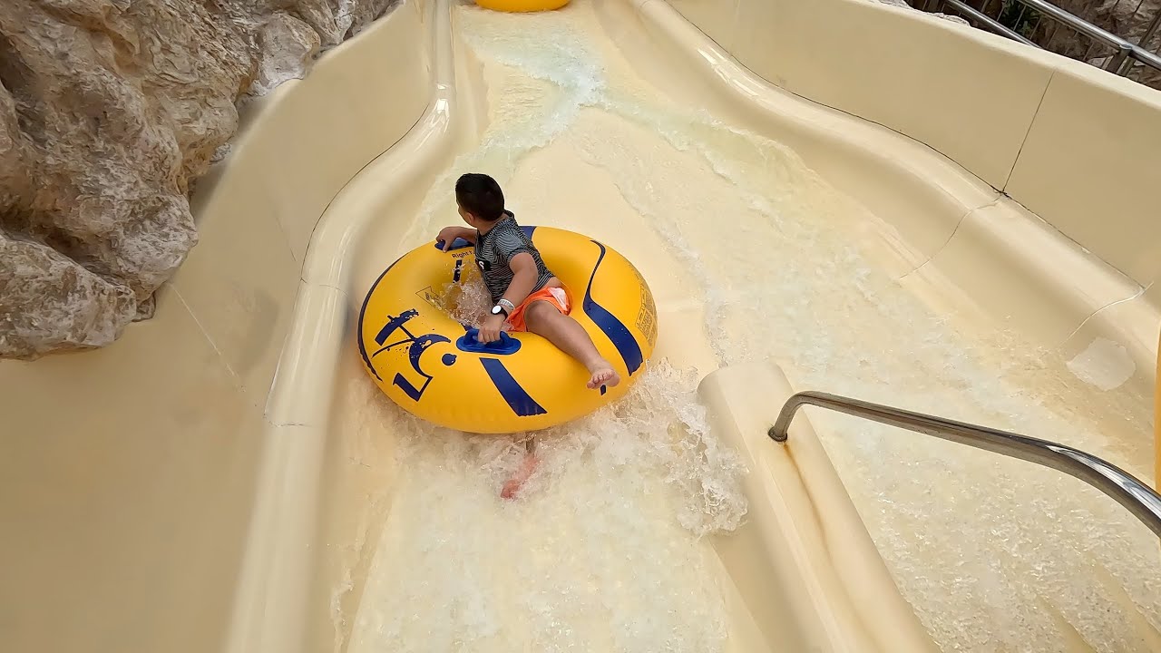 Mountain River Water Slide at Aquaworld Budapest 🇭🇺