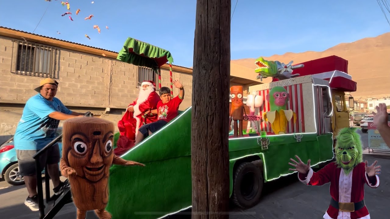 Carrito navideño de “La Familia Rojo Araos”, en Iquique 2025 🧑‍🧑‍🧒‍🧒♥️
