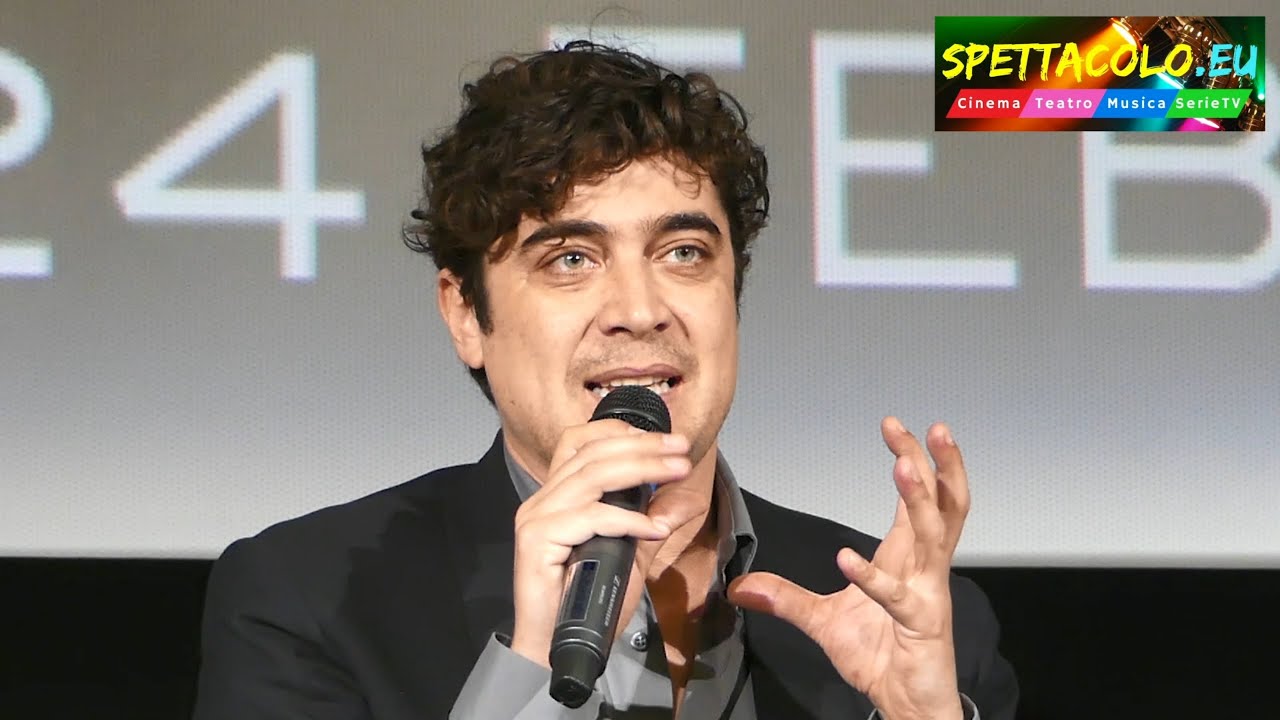 Riccardo Scamarcio, incontro "L'ombra del giorno": «Mi sono ispirato a mio padre»