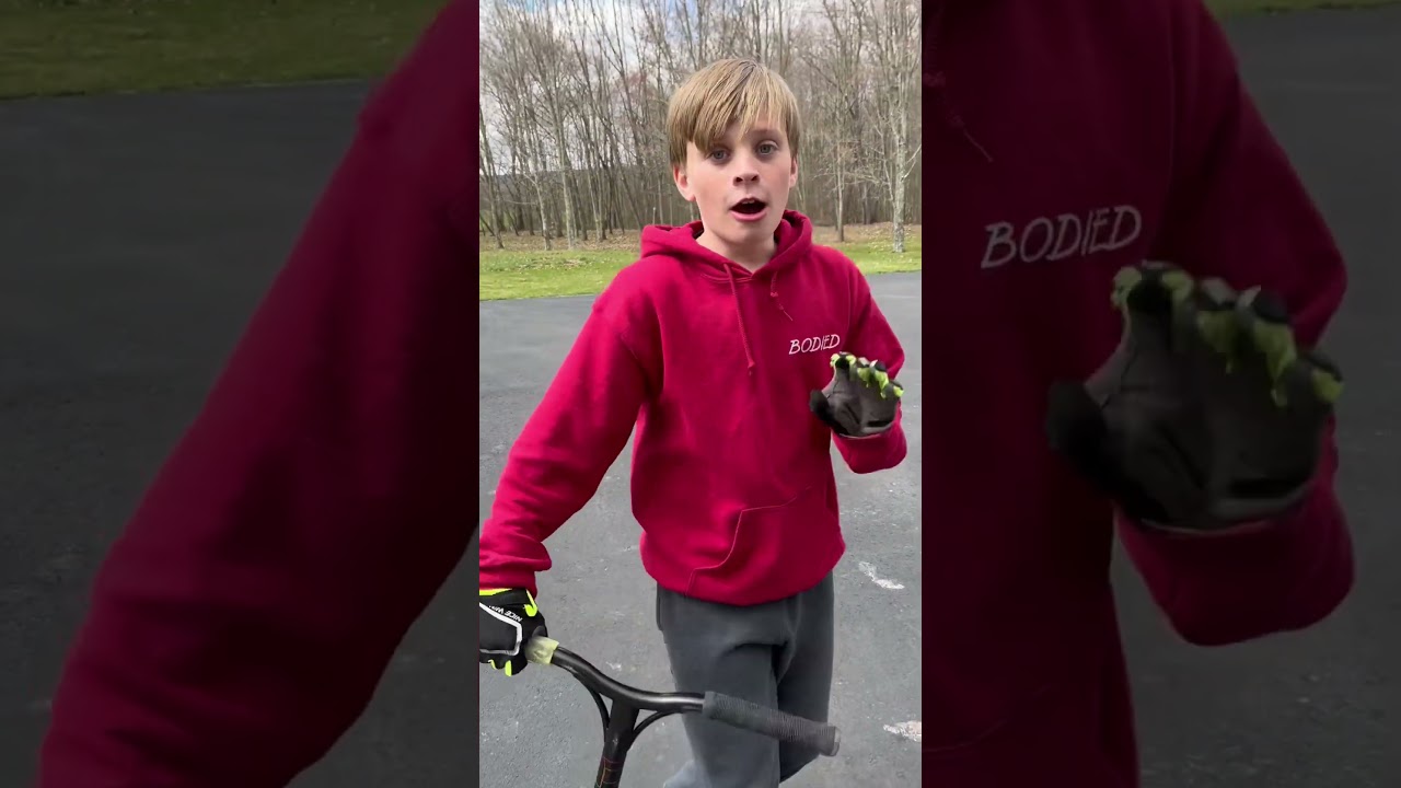 POV: Your playing a game of scoot with @SPANNER9 #funny