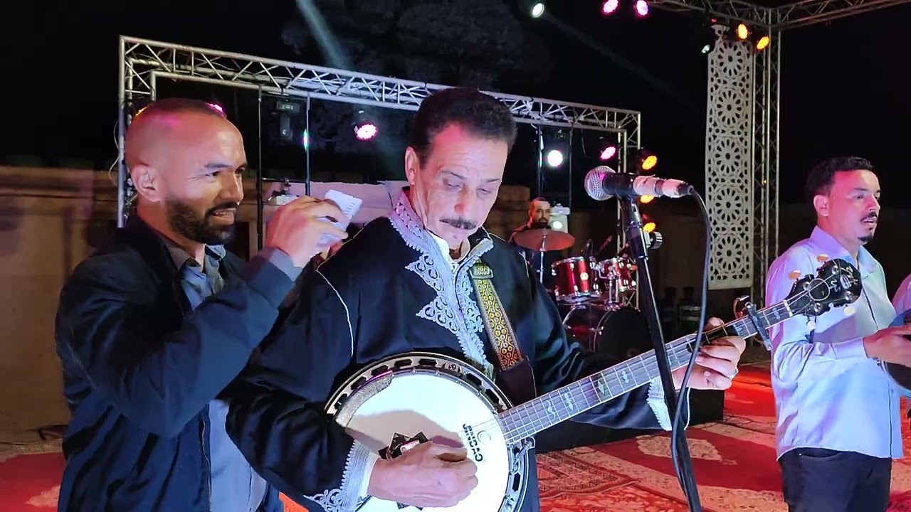 بيزنكاض لحسن يلهب الجمهور