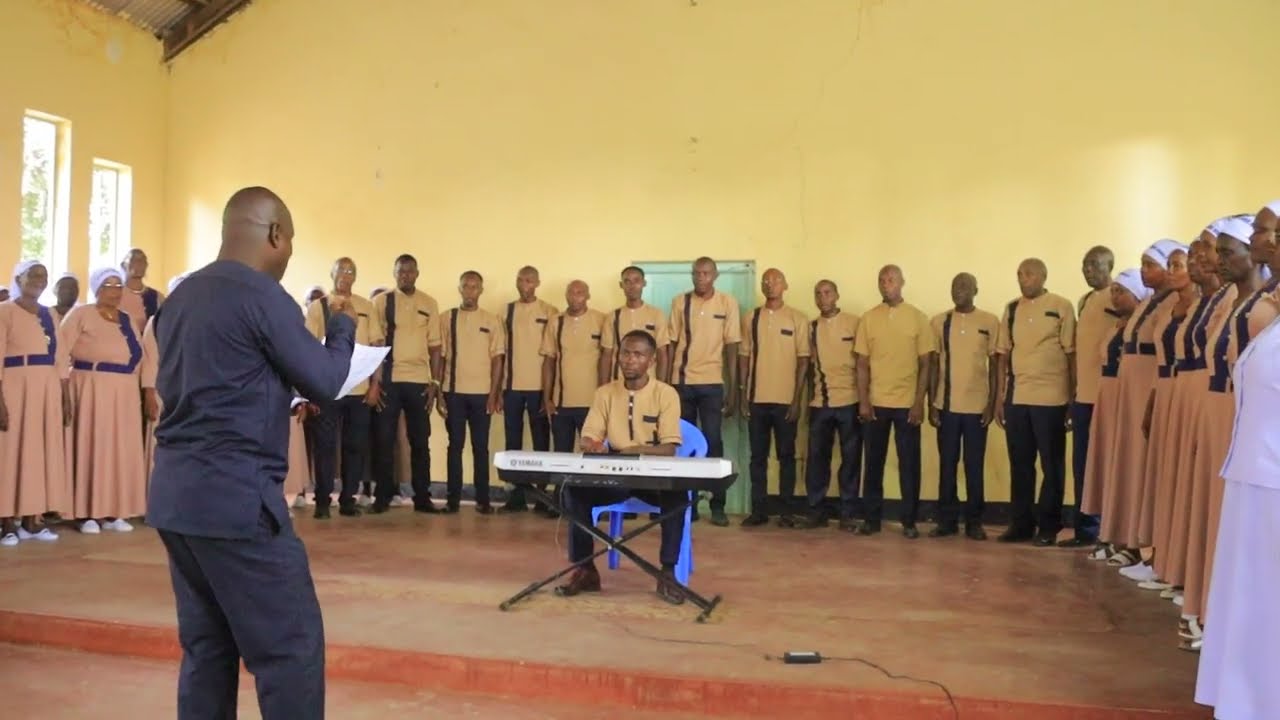 Mama Maria ni Nyota ya matumaini  by st Michael choir-2024  Christmas carols own choice🔥🔥
