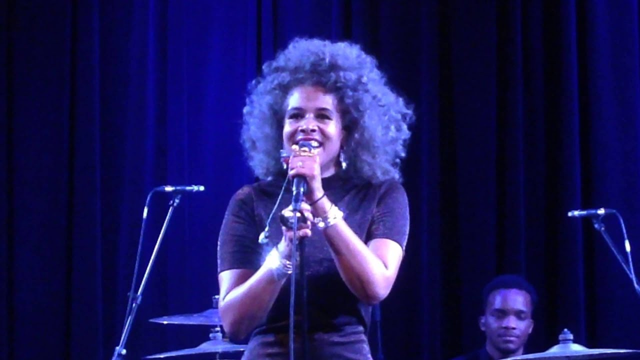 Kelis - Bounce (live in Israel)
