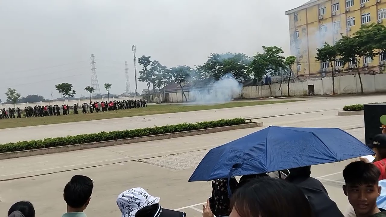 lần đầu tiên được xem cảnh này 