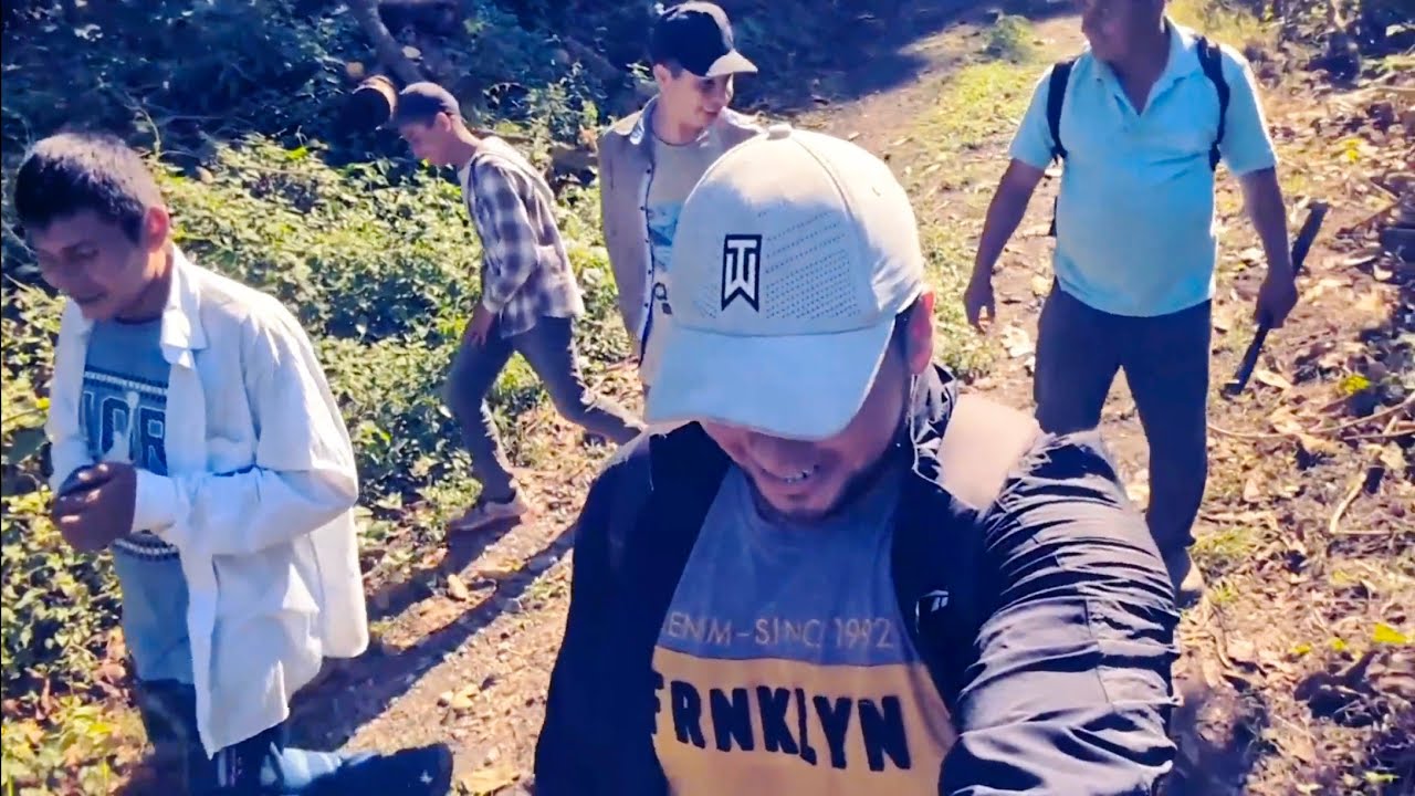 Cortando CAFÉ por PRIMERA VEZ | Así se ganan la VIDA en las montañas.