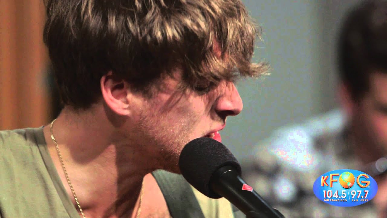 Paolo Nutini - Let me Down Easy (live on KFOG Radio)