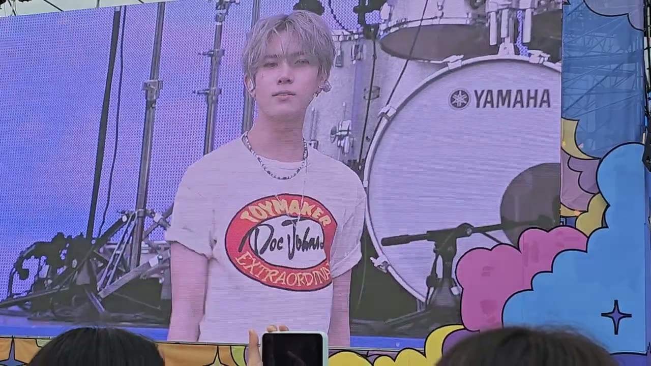230610 - Weverse con festival Enhypen Future Perfect ( Pass the Mic) live Band ver 4k