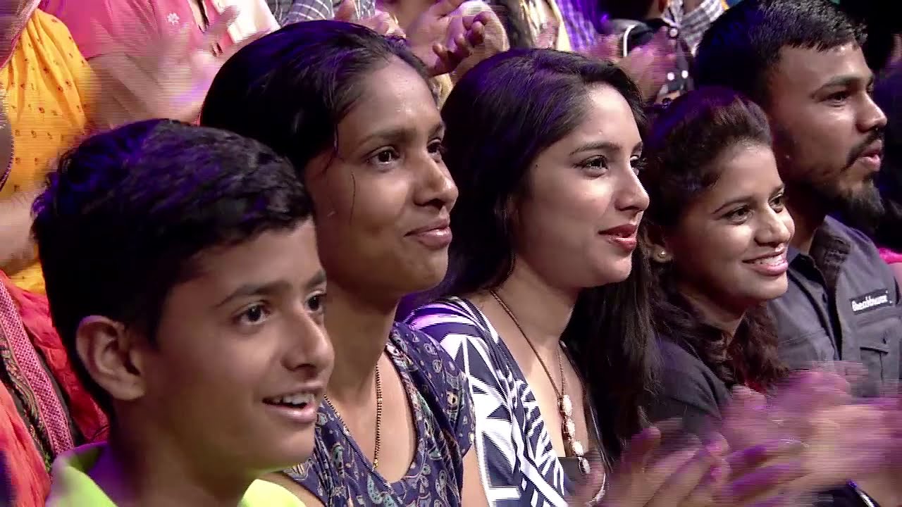 Alimii Gupchili - Dipti Ketkar And Shweta Shinde On The Show - Ep 9 - Best Scene- Zee Marathi