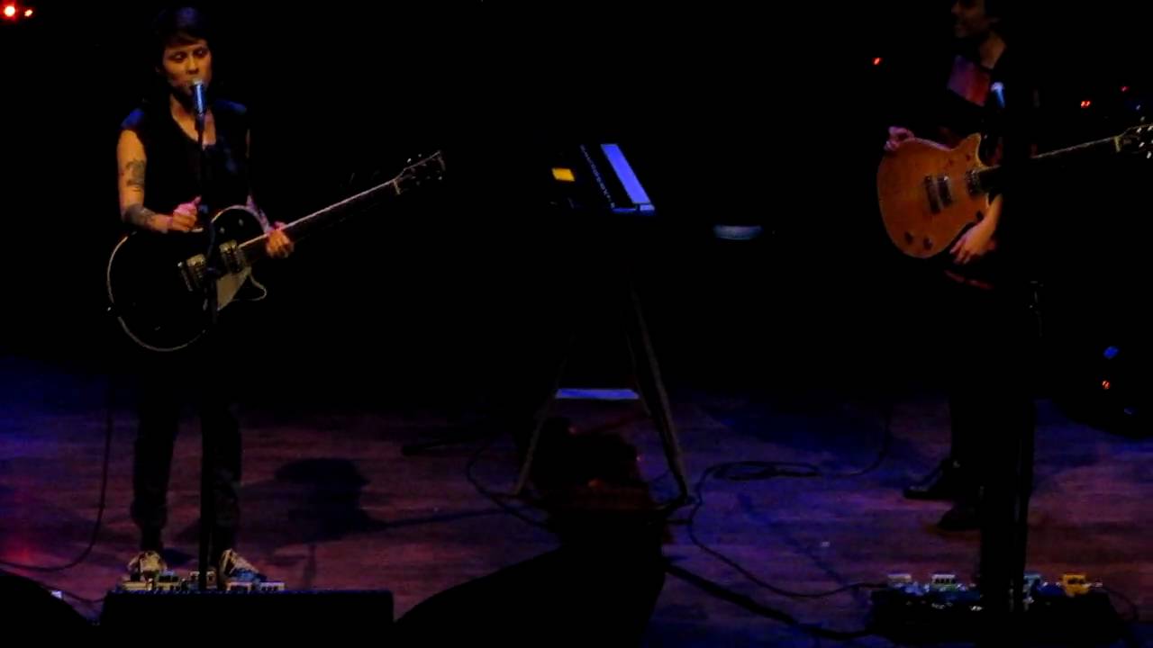 Tegan & Sara 10/22 - Terrifying home movies of them as children banter -The Pageant St. Louis 4-2-10