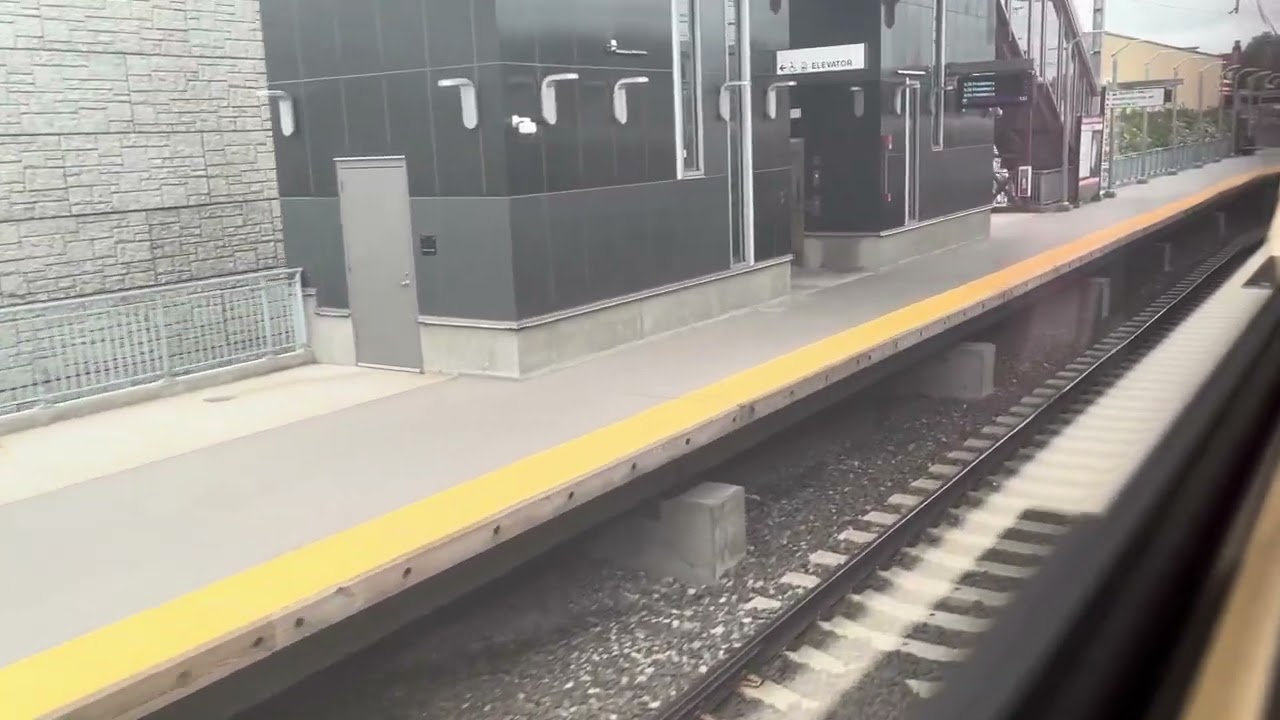 Riding MBTA commuter rail Providence/Stoughton line from Providence to South station