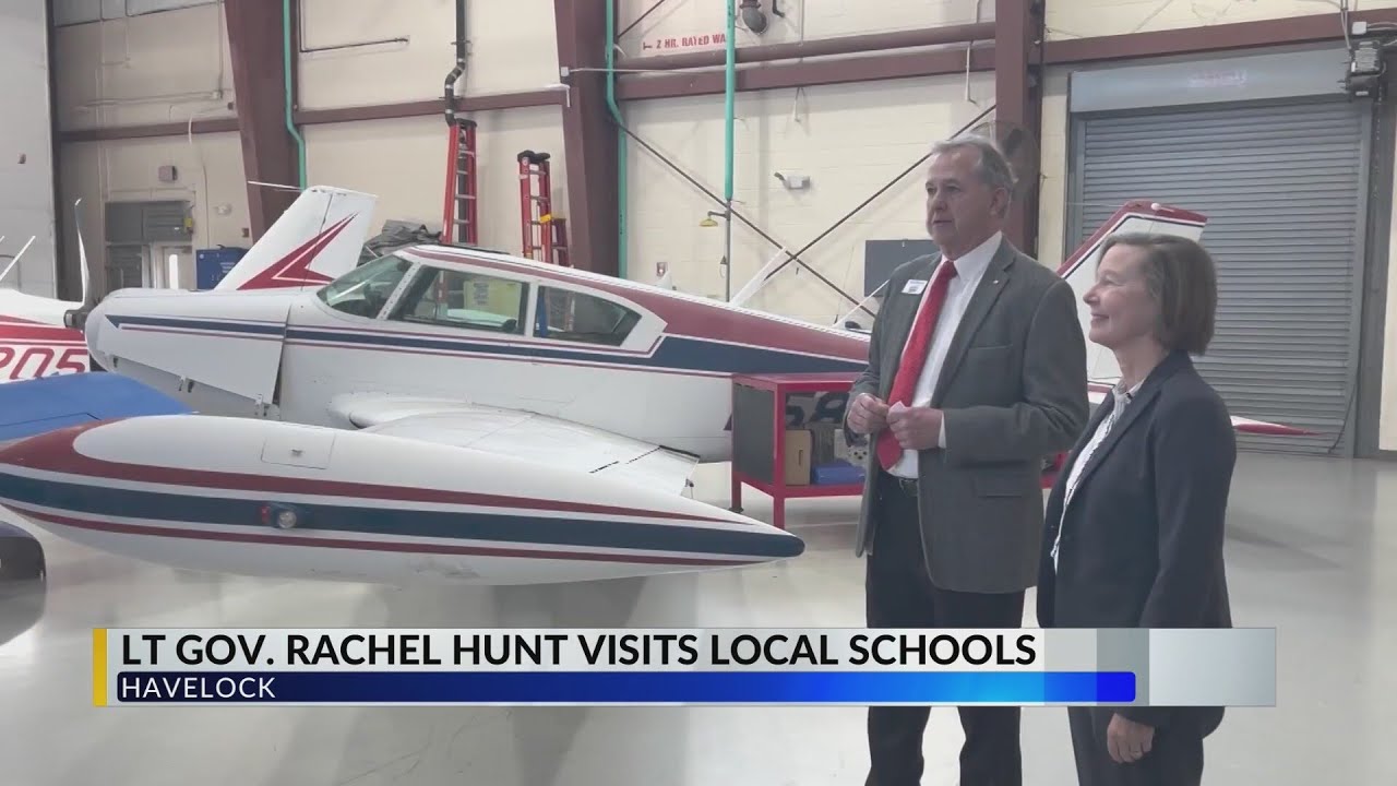 Lt. Gov. Rachel Hunt tours Craven CC Havelock campus
