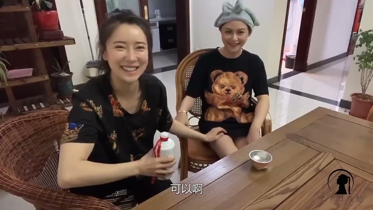 【多多其木格】草原女汉子套路多,南方妹子初来内蒙就掉坑,一碗白酒下肚暴露本性
