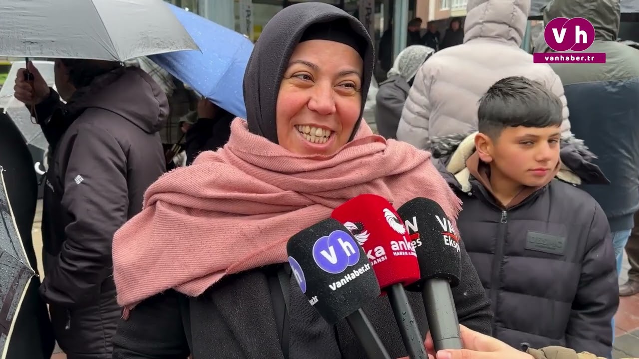 Van’da 1 kilo et için soğukta saatler süren bekleyiş