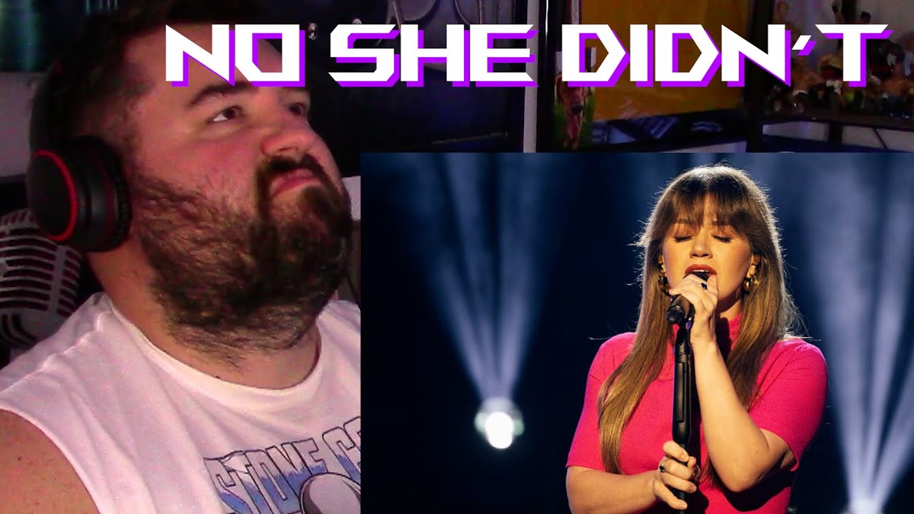 Singer reaction to Kelly Clarkson - My Heart Will Go On (Celine Dion COVER)